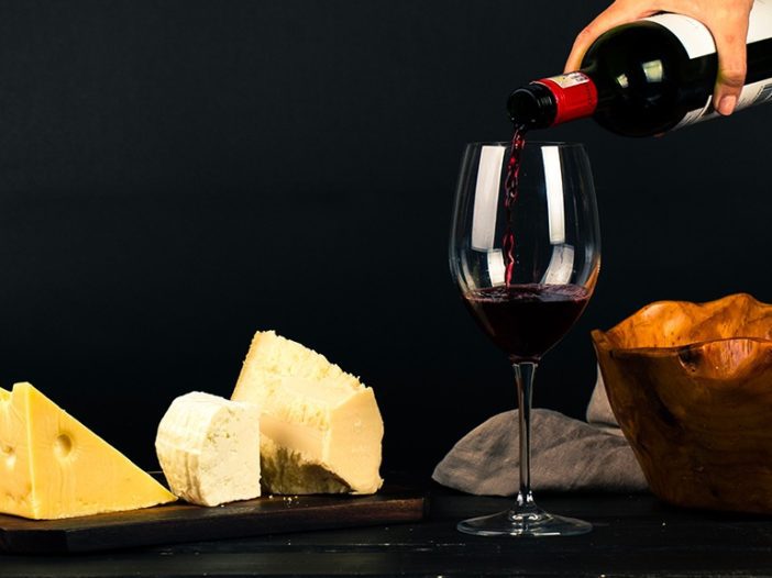Vin et fromage de chèvre expérience