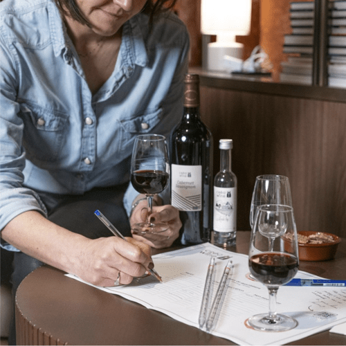 dégustation vin privée Bordeaux Laetitia Ouspointour sommelière